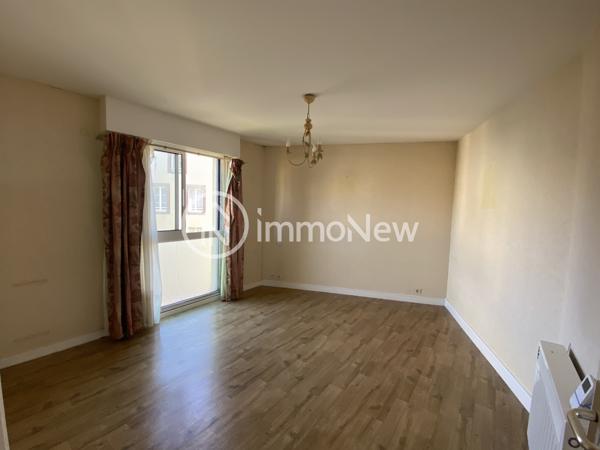 APPARTEMENT 3 PIECES VUE DEGAGEE ET GARAGE