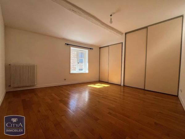 Appartement à louer 3 pièces 80m² Mâcon (71000)
