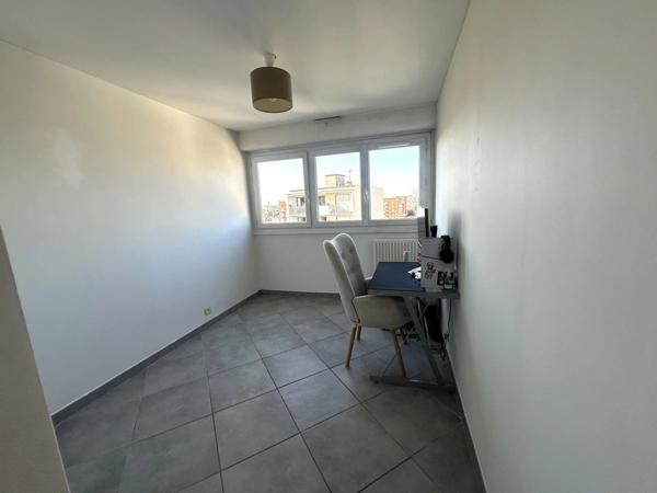 Vente Appartement 3 pièces 64 m2 à Colombes