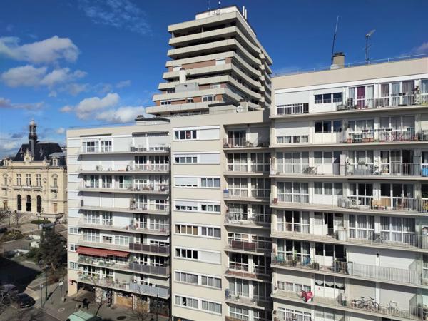 Vente Appartement 3 pièces 64 m2 à Colombes