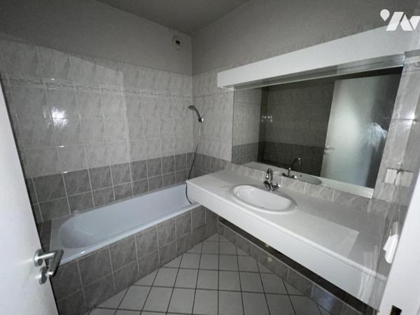 Un appartement situé au rez-de-chaussée