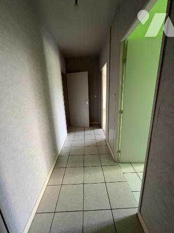 Un appartement situé au rez-de-chaussée