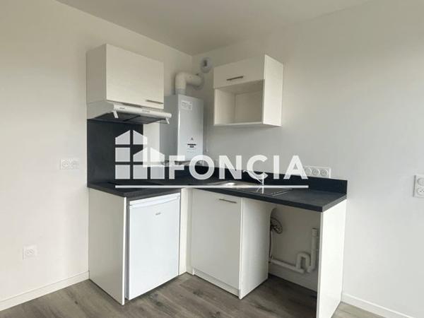 Location Appartement 2 pièces 37.27 m² - 3 RUE RIGOLLOT Amiens. 80000