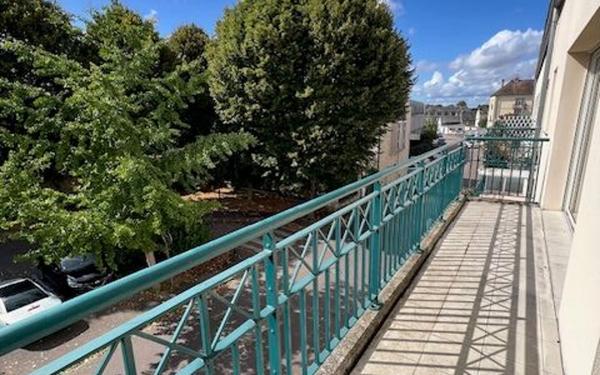 Appartement à louer    3 pièces • 100 m2 Argentan