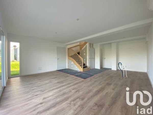 Pavillon 4 pièces de 93 m² à Ustaritz (64480)