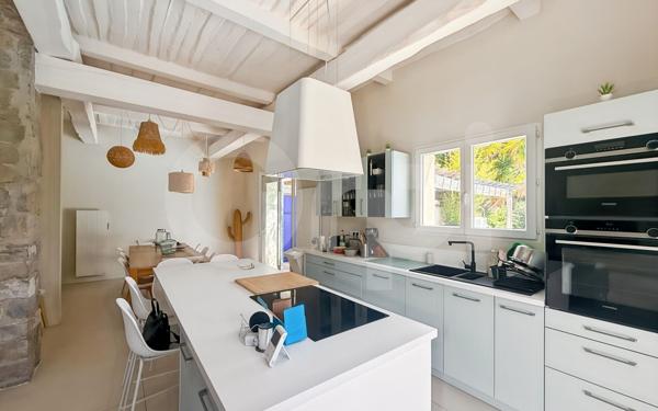 Maison à vendre    6 pièces • 190 m2 Toulon