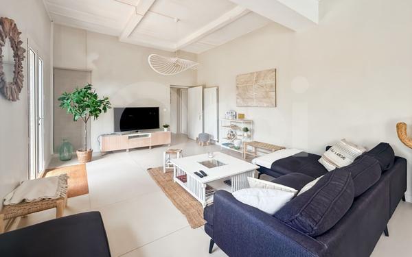 Maison à vendre    6 pièces • 190 m2 Toulon