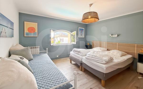 Maison à vendre    6 pièces • 190 m2 Toulon