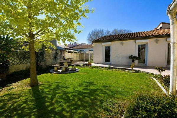 Maison plain-pied, 3 chambres, jardin, garage