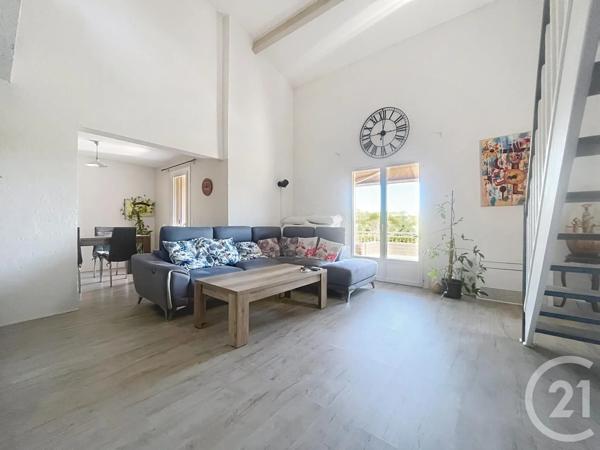 Maison à vendre  4 pièces - 99 m 2   FREJUS  - 83