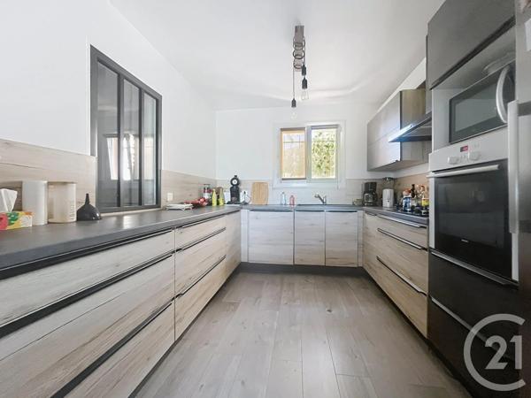 Maison à vendre  4 pièces - 99 m 2   FREJUS  - 83