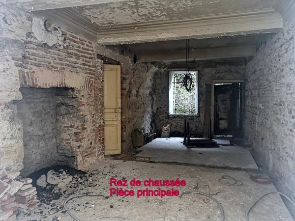 Cusset (03300) MAISON MITOYENNE A REHABILITER SUR 3 NIVEAUX AVEC COURETTE