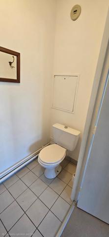 Grand appartement de 86 m² situé dans le quartier La Fayette, à proximité de la gare d’Angers et à seulement quelques minutes du centre-ville