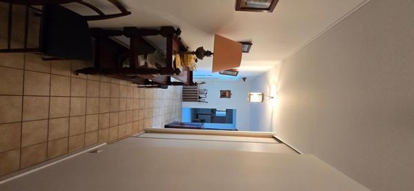 Grand appartement de 86 m² situé dans le quartier La Fayette, à proximité de la gare d’Angers et à seulement quelques minutes du centre-ville