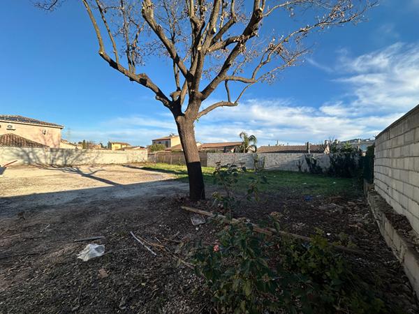Terrain centre ville La Crau 642 m² Calme et residentiel