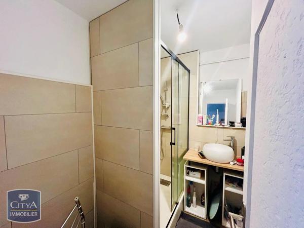 Appartement à louer 4 pièces 80.21m² Déols (36130)