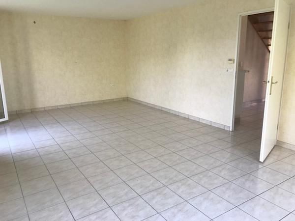 Maison 5 pièces à louer Tonnay Charente - 17430 / Réf: 2347