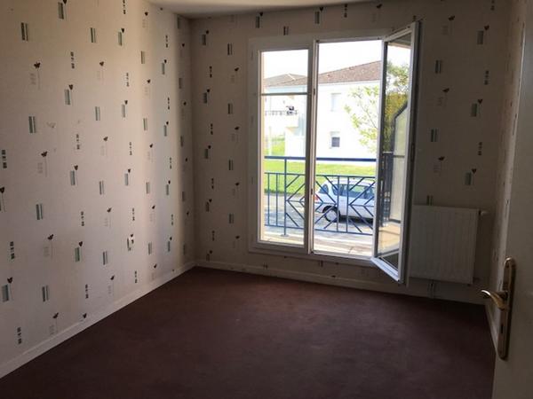 Maison 5 pièces à louer Tonnay Charente - 17430 / Réf: 2347