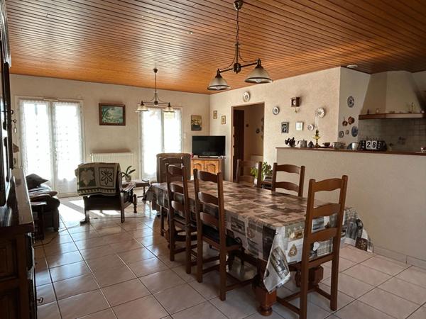 Maison - 6 pièces - 133 m²