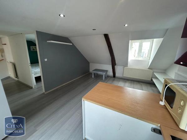 Appartement à louer 2 pièces 21.07m² Saint-Quentin (02100)