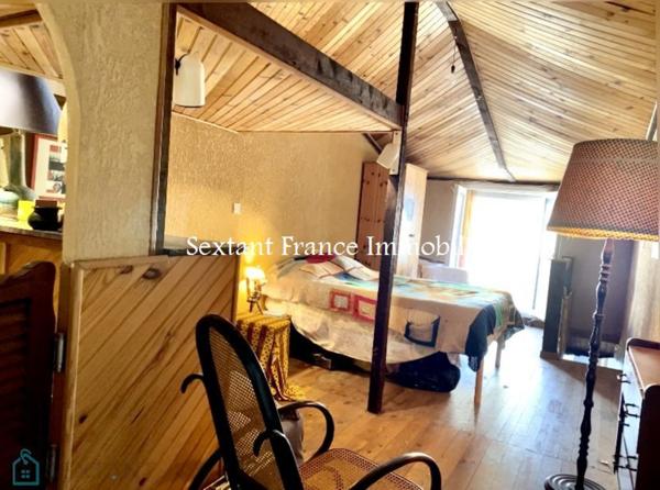 Maison de village avec terrasse et cave