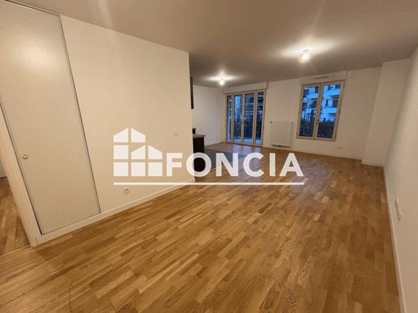 Location Appartement 4 pièces 87.2 m² - AV DU GENERAL DE GAULLE Clamart 92140