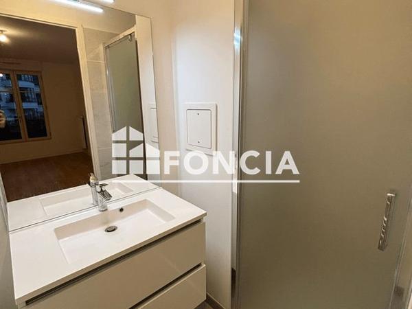 Location Appartement 4 pièces 87.2 m² - AV DU GENERAL DE GAULLE Clamart 92140