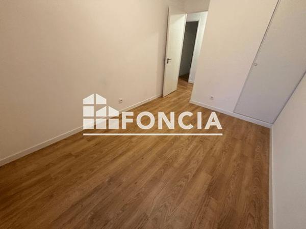 Location Appartement 4 pièces 87.2 m² - AV DU GENERAL DE GAULLE Clamart 92140