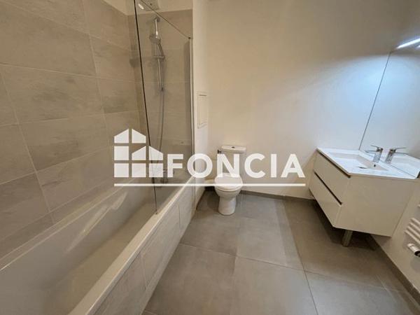 Location Appartement 4 pièces 87.2 m² - AV DU GENERAL DE GAULLE Clamart 92140