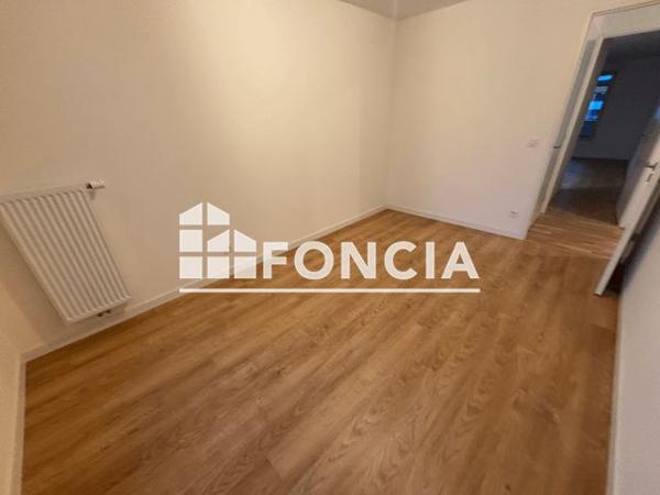 Location Appartement 4 pièces 87.2 m² - AV DU GENERAL DE GAULLE Clamart 92140