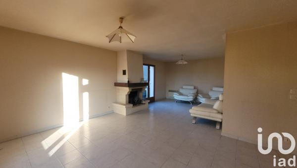 Maison à vendre 5 pièces 97 m² Saint-Seurin-sur-l'Isle