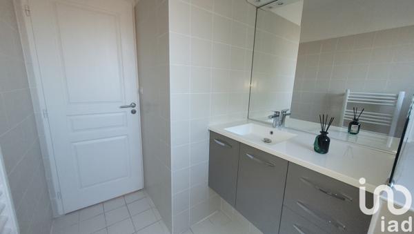 Maison à vendre 5 pièces 97 m² Saint-Seurin-sur-l'Isle