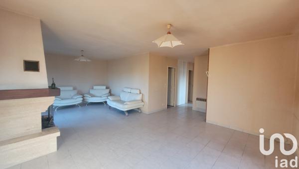 Maison à vendre 5 pièces 97 m² Saint-Seurin-sur-l'Isle