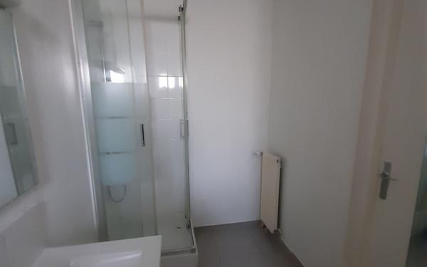 Appartement à vendre    1 pièce • 15,98 m2 Châtenay-Malabry