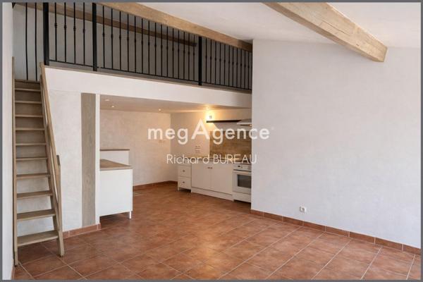 Immeuble à LE LUC, 83340 - 106m²