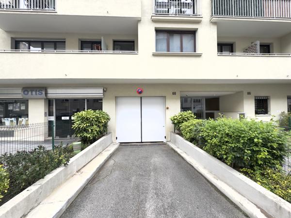 Parking à vendre à Paris 11e Arrondissement (75011) - Paris