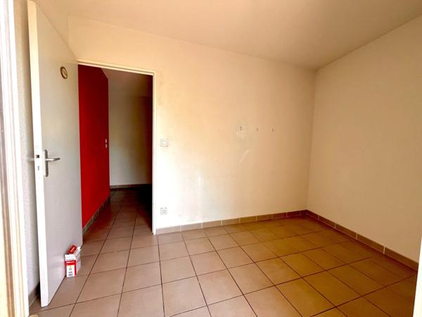 13015 - Bd GRAC - Résidence Récente - T2/3 - 52m2 - 2 TERRASSES - Place de PKG en sous-sol. 114 300 euro