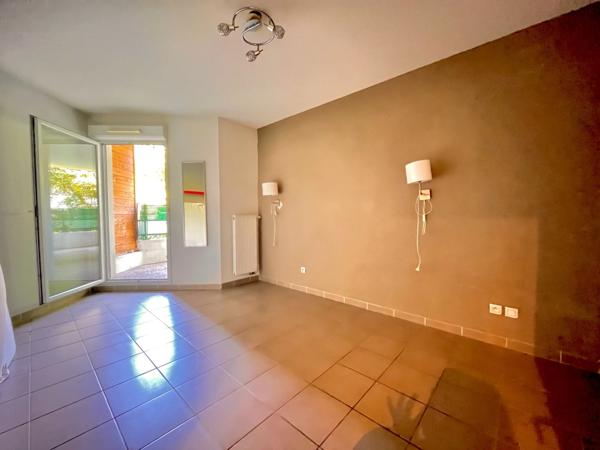 13015 - Bd GRAC - Résidence Récente - T2/3 - 52m2 - 2 TERRASSES - Place de PKG en sous-sol. 114 300 euro