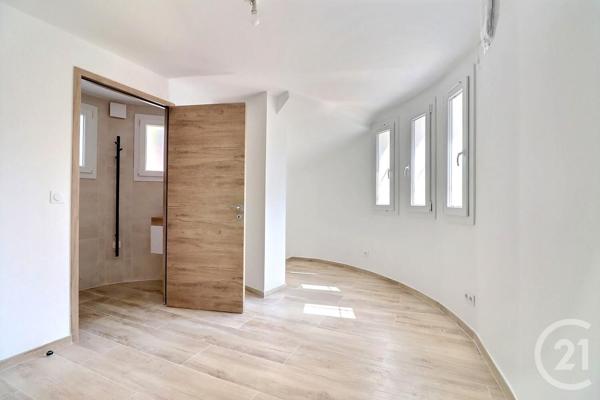 Appartement T3 à vendre  3 pièces - 64,80 m2 ST AYGULF - 83