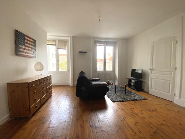 Saint-Étienne (42000) Appartement T2 de 56m² vendu loué - Coeur du centre-ville de Saint-Etienne