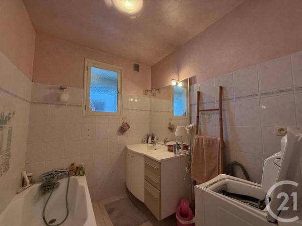 Appartement T4 à vendre  4 pièces - 86,25 m2 GUILHERAND GRANGES - 07