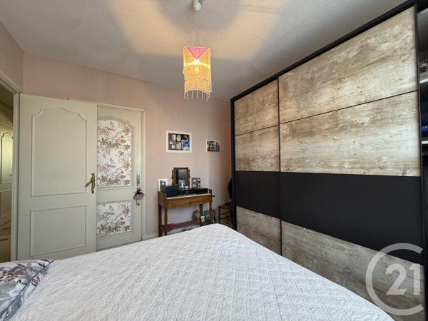 Appartement T4 à vendre  4 pièces - 86,25 m2 GUILHERAND GRANGES - 07