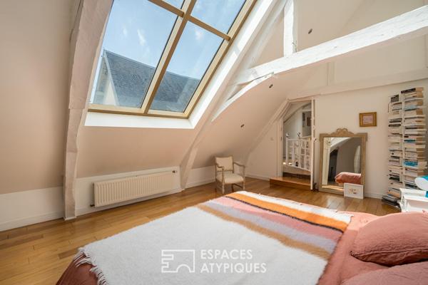 Demeure de caractère avec son jardin secret et ses multiples possibilités
