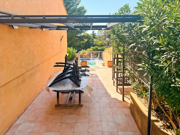 Les Pennes Mirabeau - Maison T5 111m² + T2 indépendant 44m² sur 575 m² de parcelle