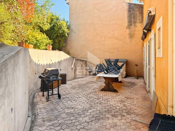Les Pennes Mirabeau - Maison T5 111m² + T2 indépendant 44m² sur 575 m² de parcelle