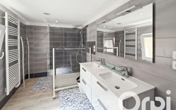 Maison à vendre    5 pièces •  Bollène