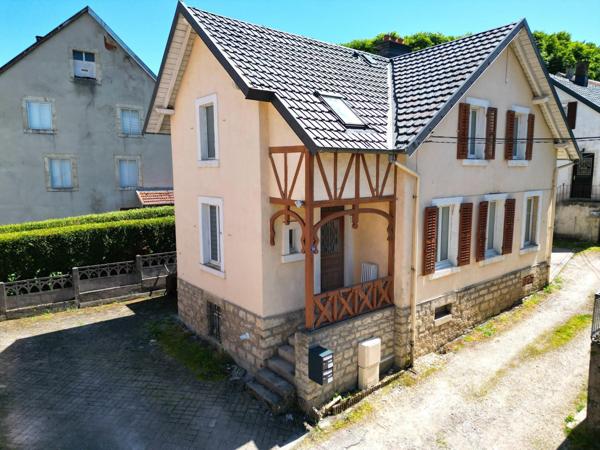 Immeuble de rapport, 120 m2 avec un T2 et un T3