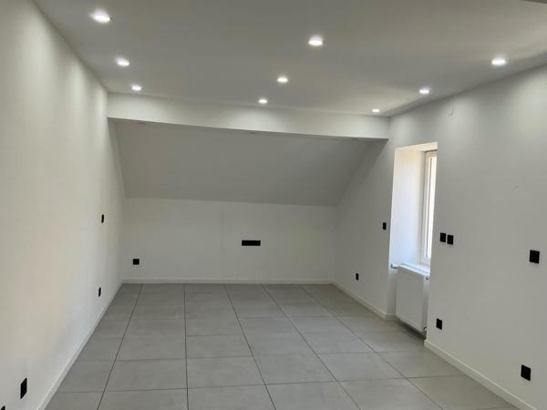 Immeuble de rapport, 120 m2 avec un T2 et un T3