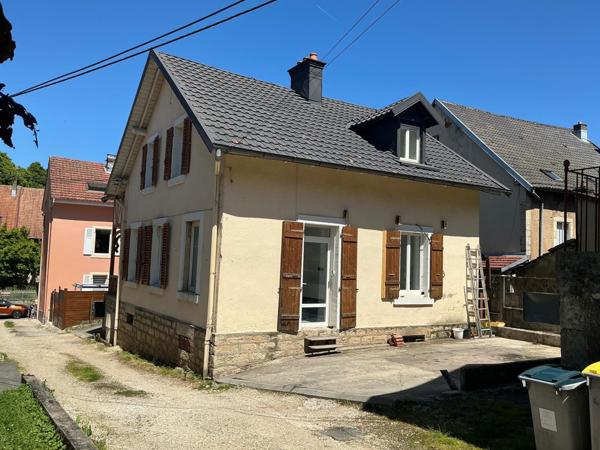 Immeuble de rapport, 120 m2 avec un T2 et un T3