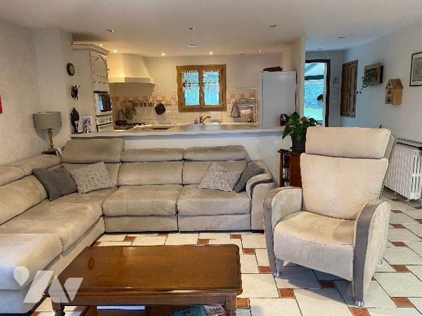 Villa 7 pièces de 148m² habitables avec piscine et vue imprenable